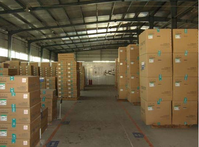 拖柜運輸在貨物進出口與經(jīng)濟技術交流中的關鍵作用